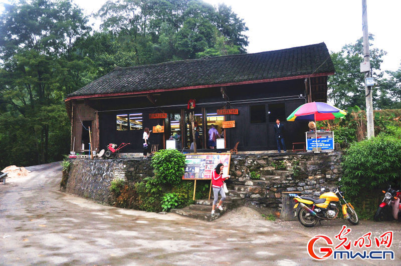 精準(zhǔn)扶貧點(diǎn)燃脫貧“快進(jìn)鍵”，食品銷售打通增收新渠道